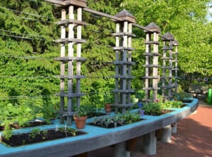 Raised bed trellis